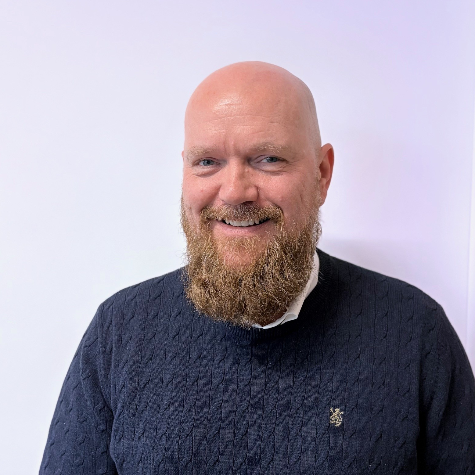 Thomas B Hagen